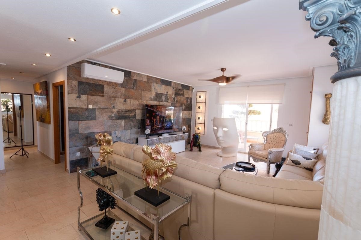 Apartment in Urbanizacion los Balcones - Image 4