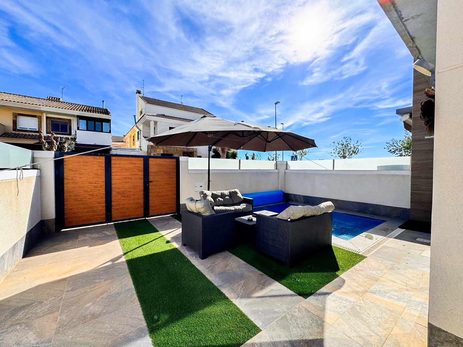 House in Torre de la Horadada - view 1