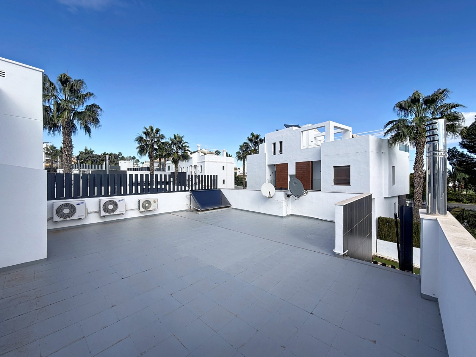 Villa in La Zenia - Image 4