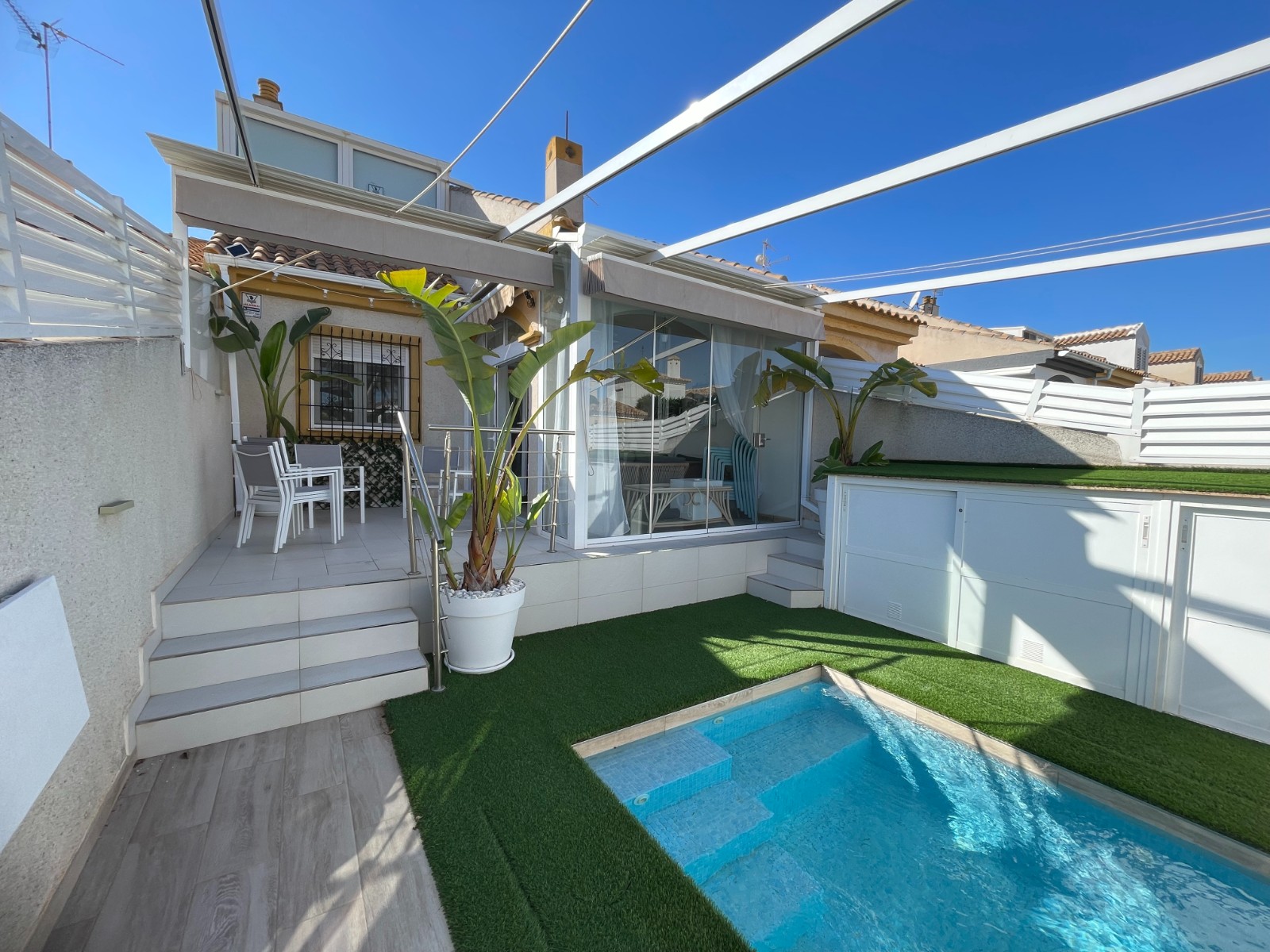 House in Torre de la Horadada - view 1