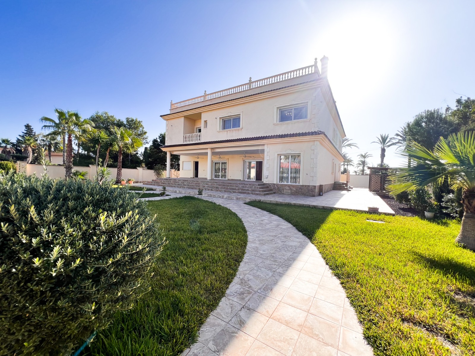 Property Image 2 Property Image 2