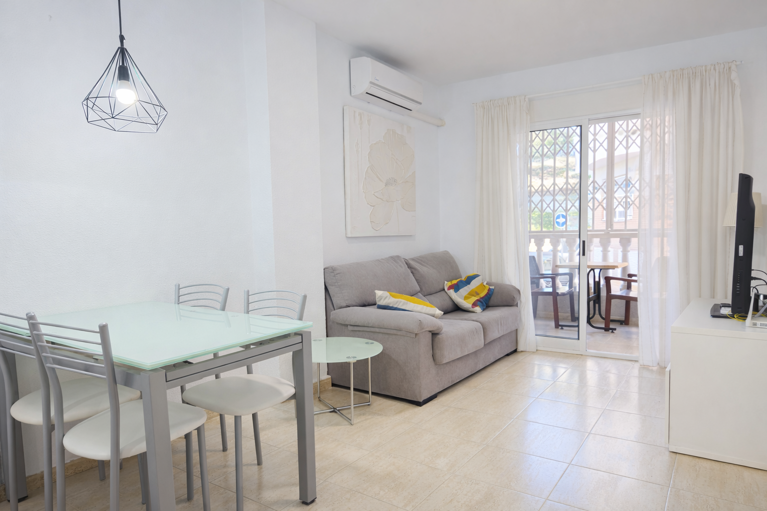 House in Guardamar del Segura - view 1