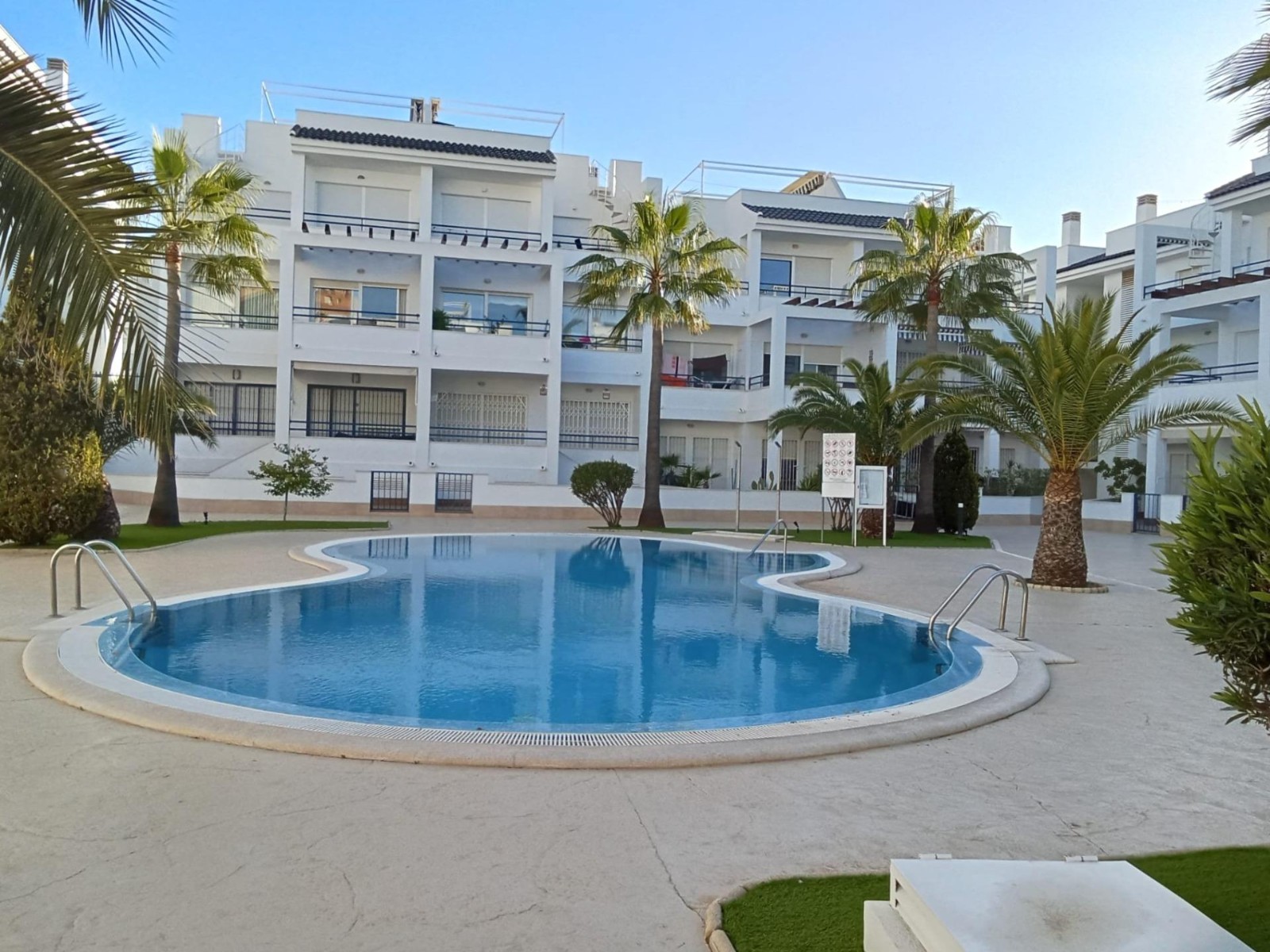 Penthouse in Torrevieja - view 1