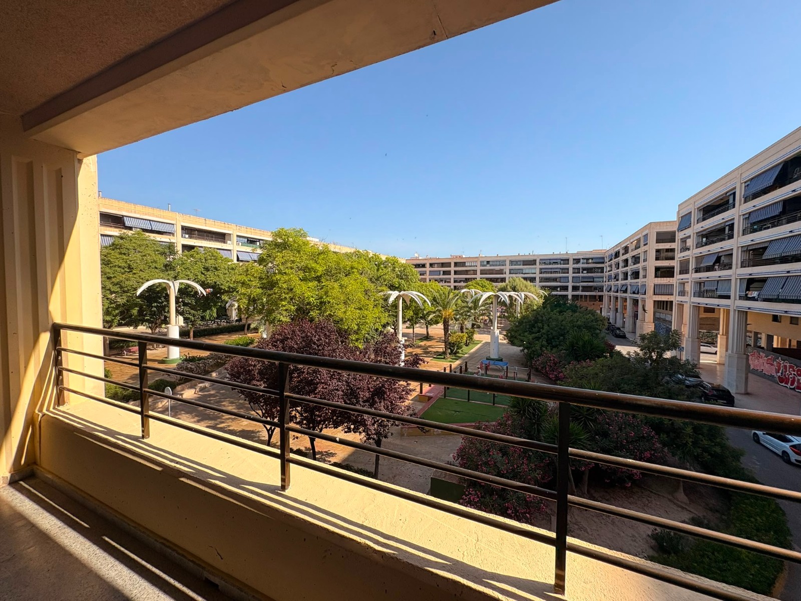 Apartment in Guardamar del Segura - Image 3