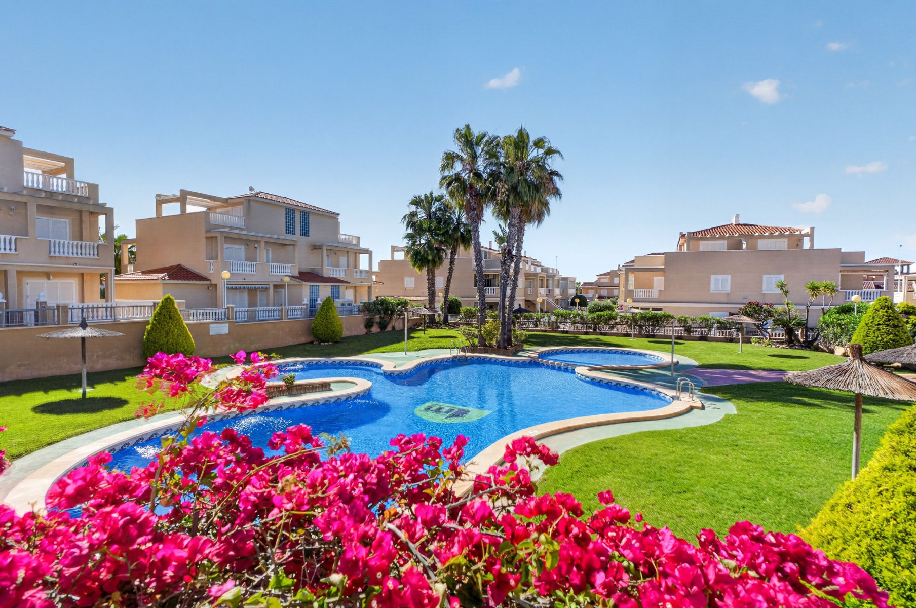House in Urbanizacion los Balcones - view 1