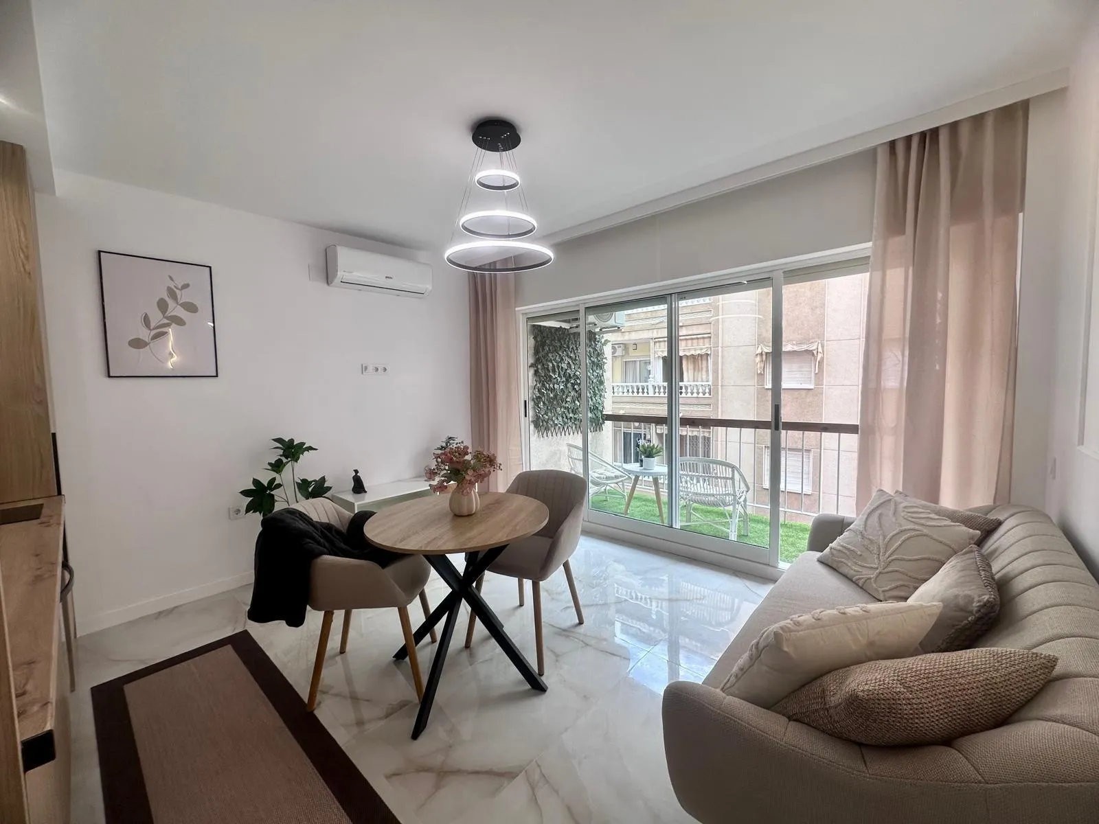 Apartment in Torrevieja - view 1